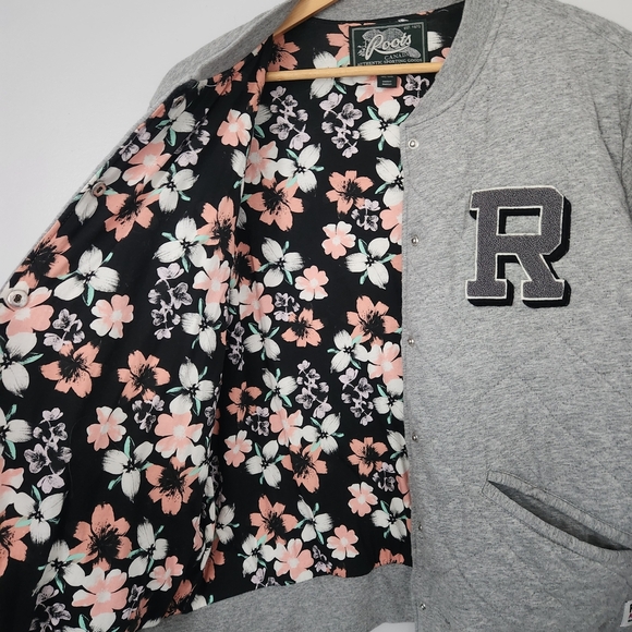 Roots Gray Quilted Jacket with Patches XL fits like a Medium - Picture 7 of 13